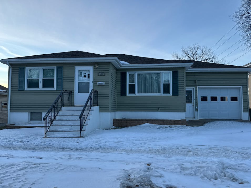 1215 E Boulevard Ave Bismarck, ND 58501, Burleigh County