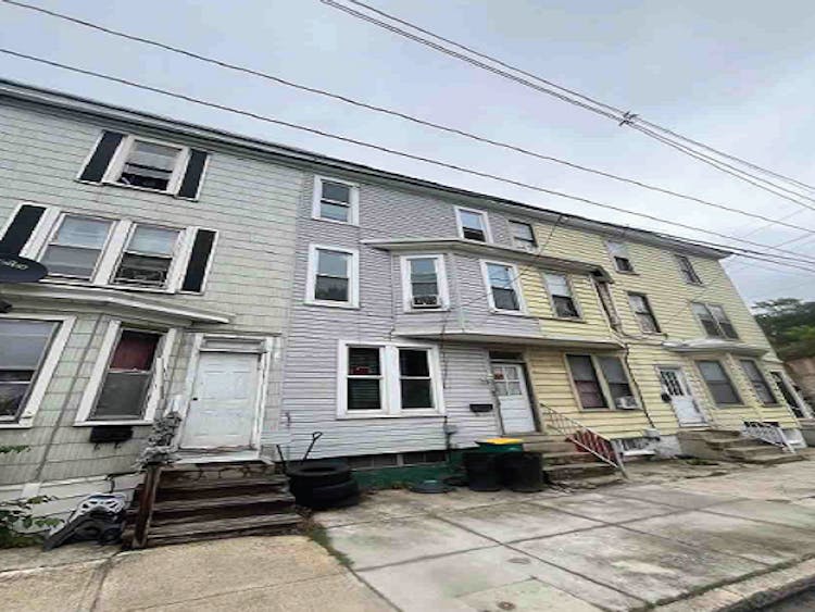 381 E King Street Chambersburg, PA 17201, Franklin County