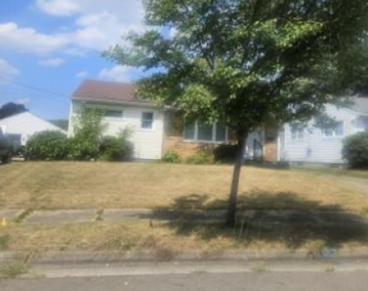 235 E Ralston Ave Akron, OH 44301, Summit County