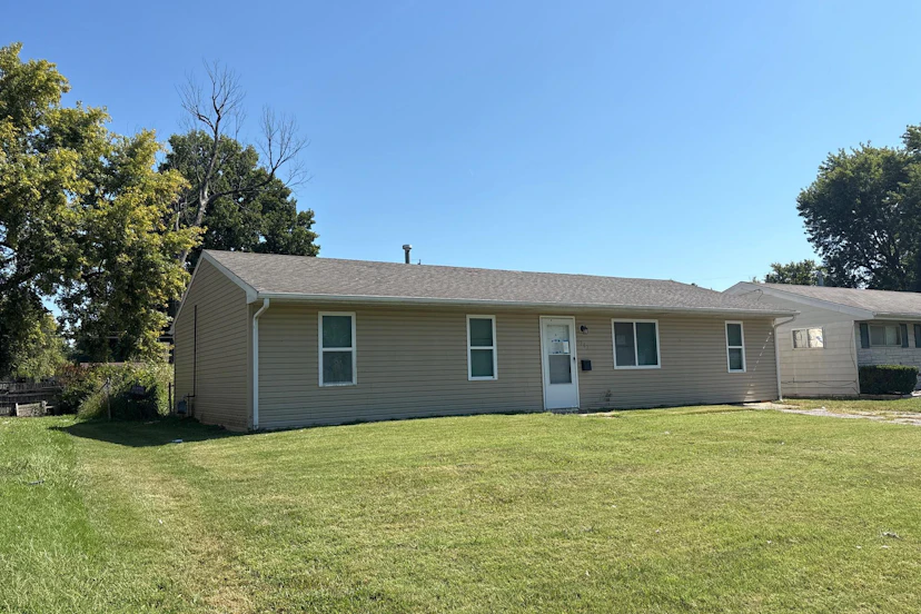 1607 Andrews Dr