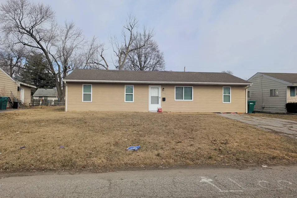 1607 Andrews Dr Cahokia, IL 62206, St. Clair County