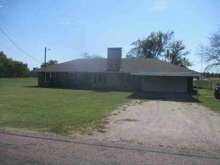 390 Sadler Rd Whitesboro, TX 76273, Grayson County