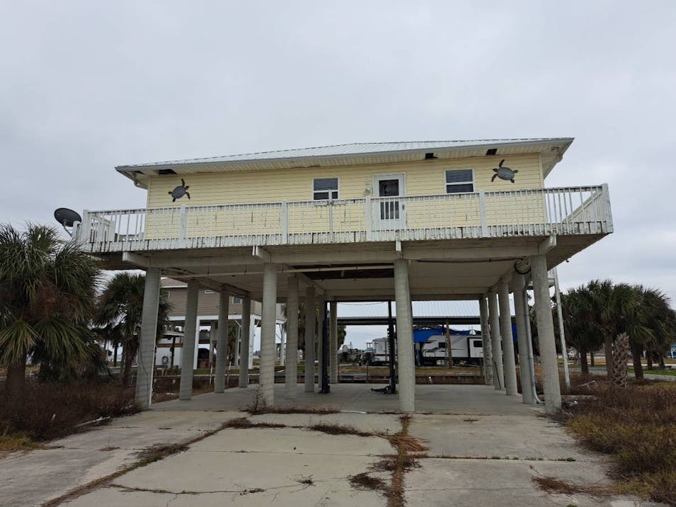 170 10th Ave W Horseshoe Beach, FL 32648, Dixie County