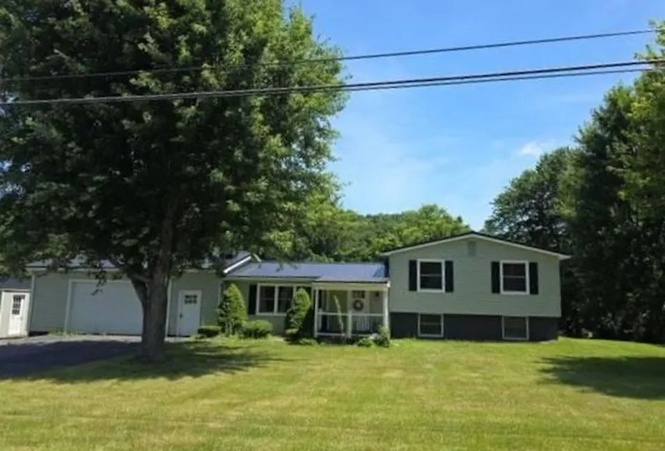 8946 Old State Route 31 Lyons, NY 14489, Wayne County