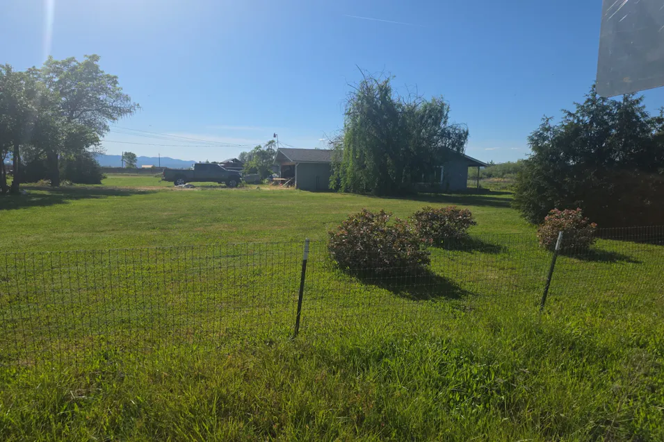 5669 McLoughlin Drive Central Point, OR 97502, Jackson County