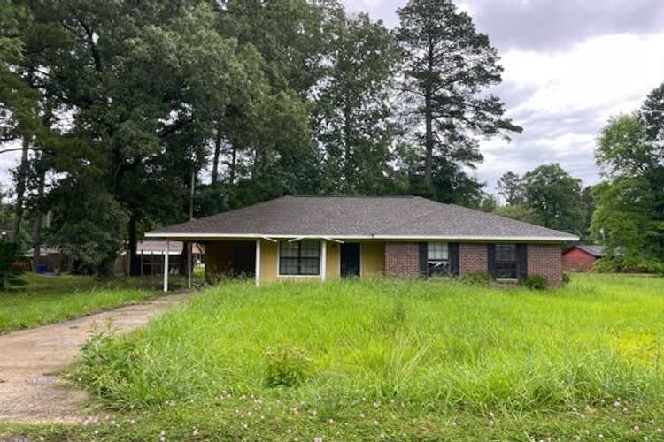 252 Arnold Drive Starkville, MS 39759, Oktibbeha County
