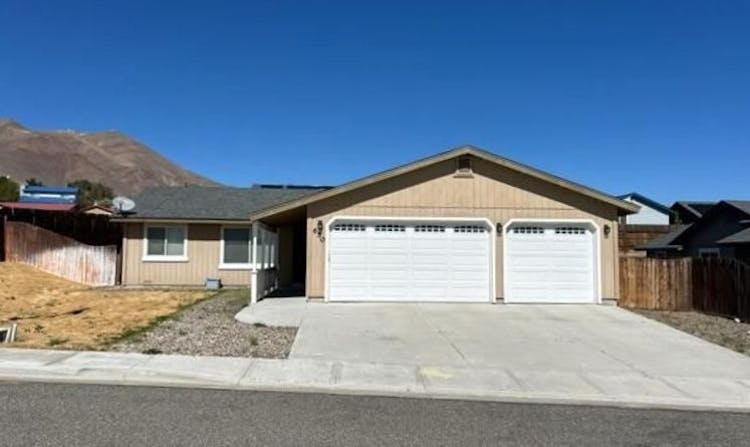 650 Husker St Winnemucca, NV 89445-2736, Humboldt County