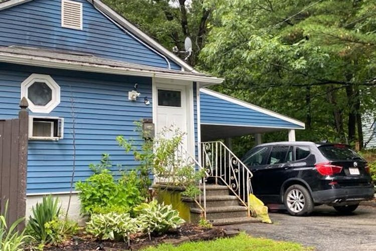 5 Amber Street Worcester, MA 01602, Worcester County