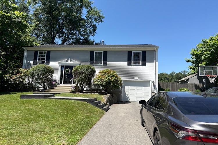 500 Knotty Oak Road Coventry, RI 02816, Kent County