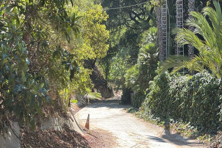 1266 Country Club Drive Burbank, CA 91501, Los Angeles County