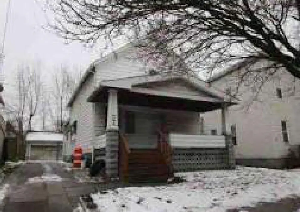 5614 Linton Ave Cleveland, OH 44105, Cuyahoga County