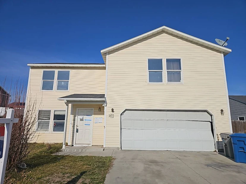 3013 Arcadian Dr