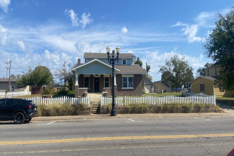 112 S Lee St Fort Gibson, OK 74434, Muskogee County