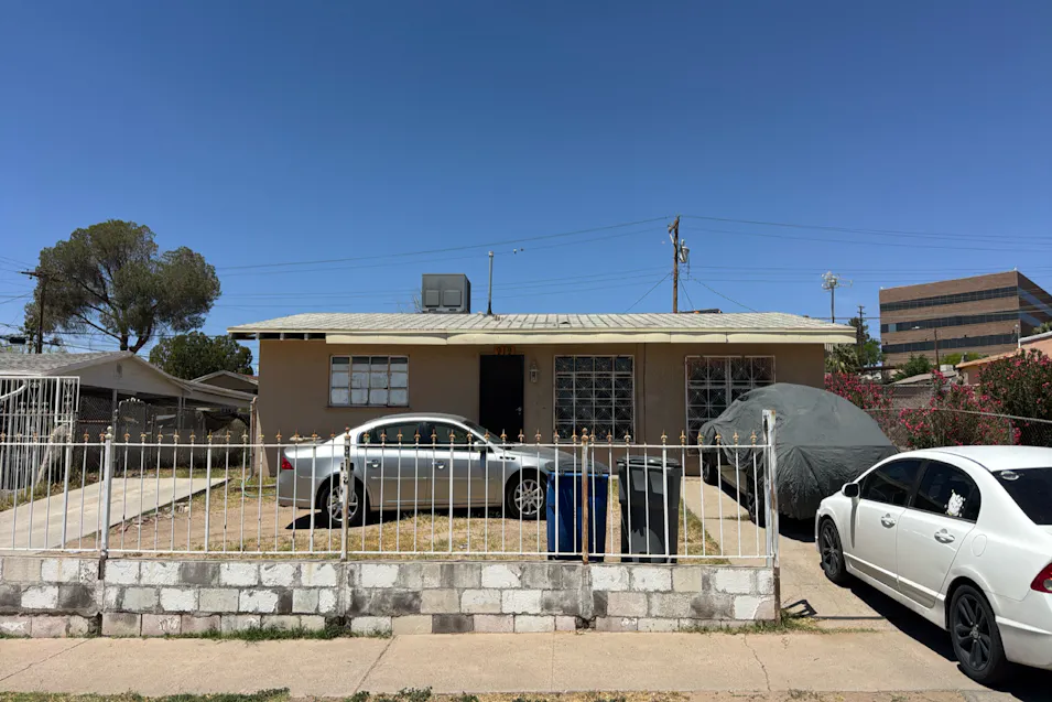 919 N Clark Dr El Paso, TX 79905, El Paso County