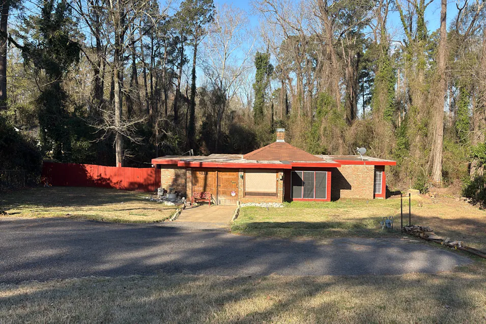 4223 Shreveport Hwy Pineville, LA 71360, Rapides County