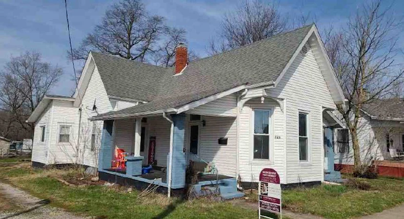 728 Main St