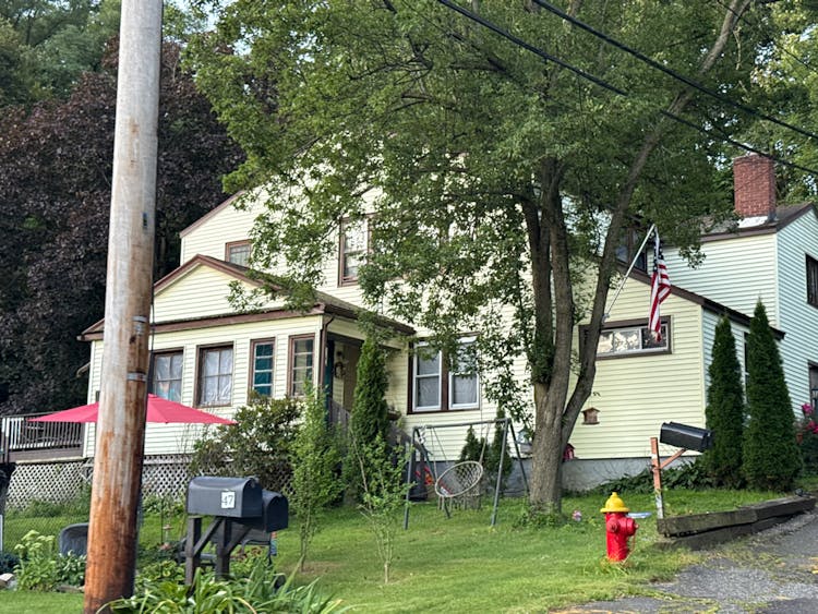 49 Montville Street Chicopee, MA 01013, Hampden County