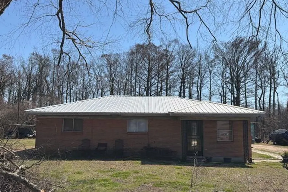 2655 County Road 14 Minter City, MS 38944, Leflore County