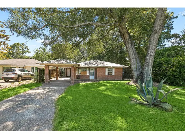 Dryades St, Ponchatoula, LA 70454