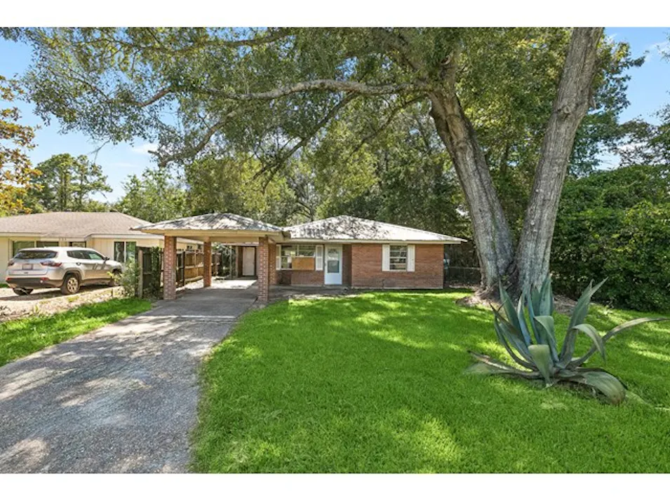 245 N Dryades St Ponchatoula, LA 70454, Tangipahoa County