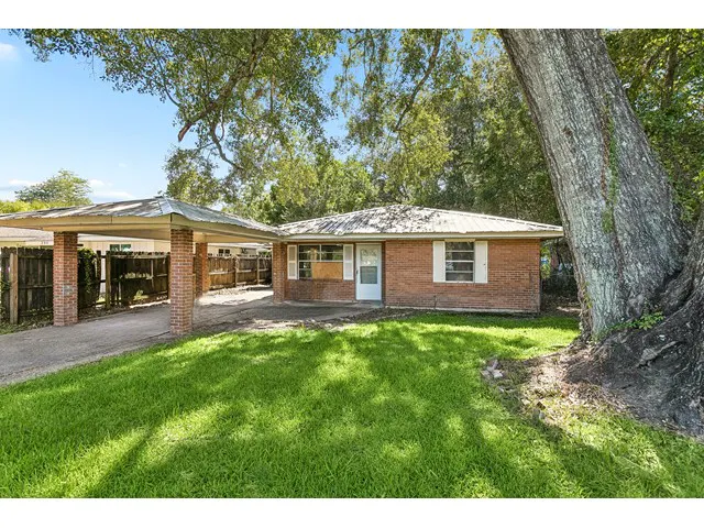 Dryades St, Ponchatoula, LA 70454 #1