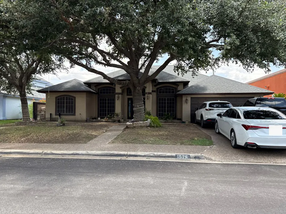 1526 Summit Dr Laredo, TX 78045, Webb County