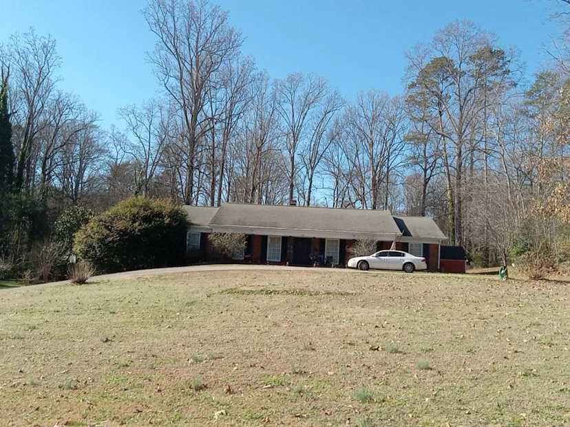 100 Brookmeade Dr