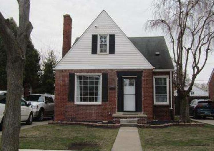 2745 21st St Wyandotte, MI 48192, Wayne County