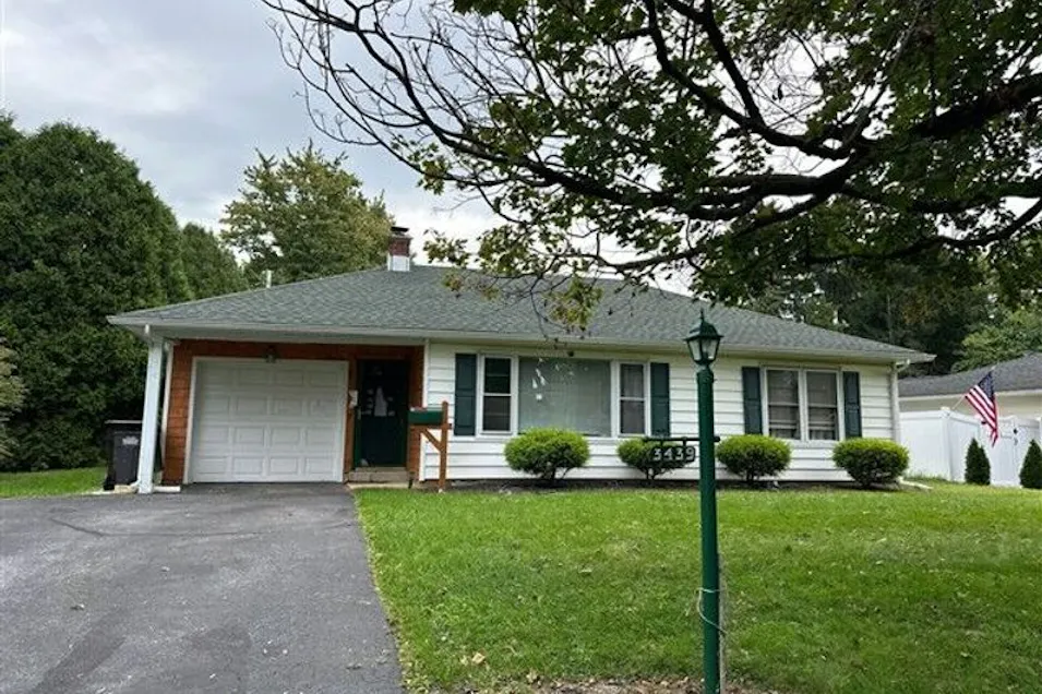 3439 Cambridge Cir Allentown, PA 18104, Lehigh County