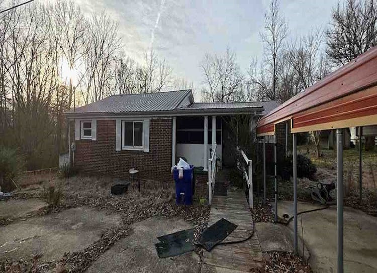 89 McDonald Ave McKenzie, TN 38201, Carroll County