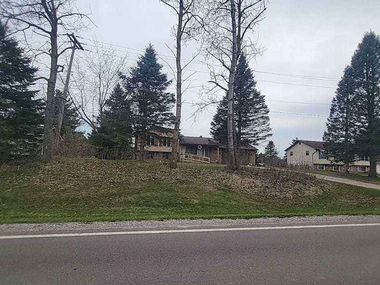 1440e Sawdust Corners Rd Lapeer, MI 48446, Lapeer County