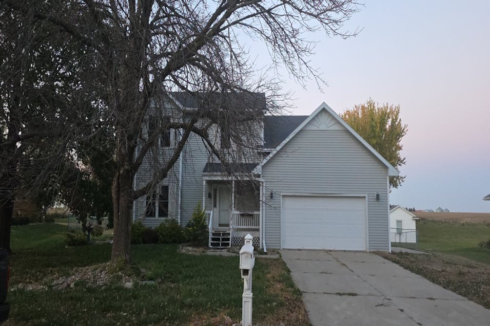 413 E Garfield St Laurens, IA 50554, Pocahontas County