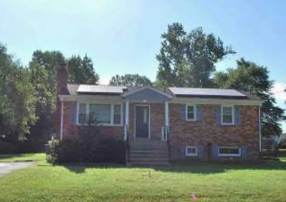 1006 Spruce St Waldorf, MD 20601, Charles County