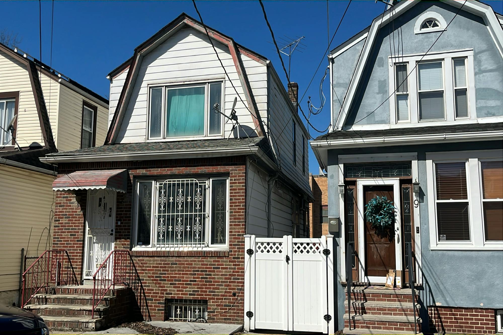 7 Casper Ct  