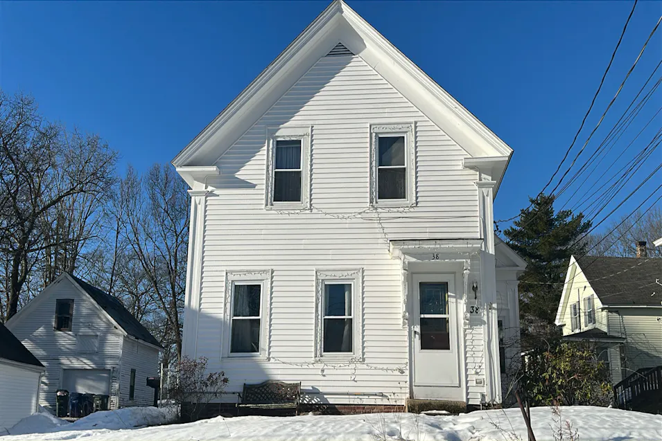 38 Cottage Street Leominster, MA 01453, Worcester County