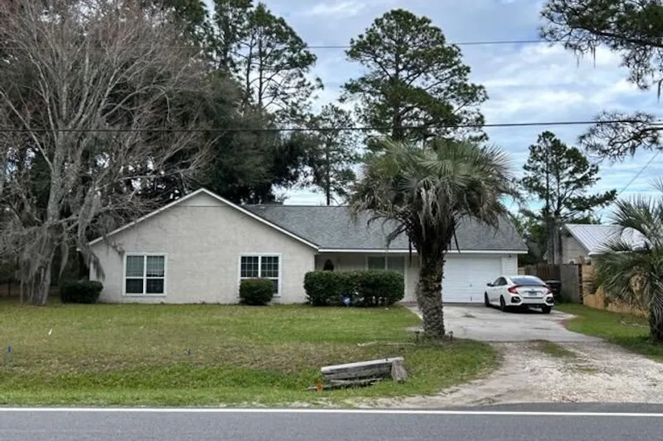 675 Douglas Dr Saint Marys, GA 31558, Camden County