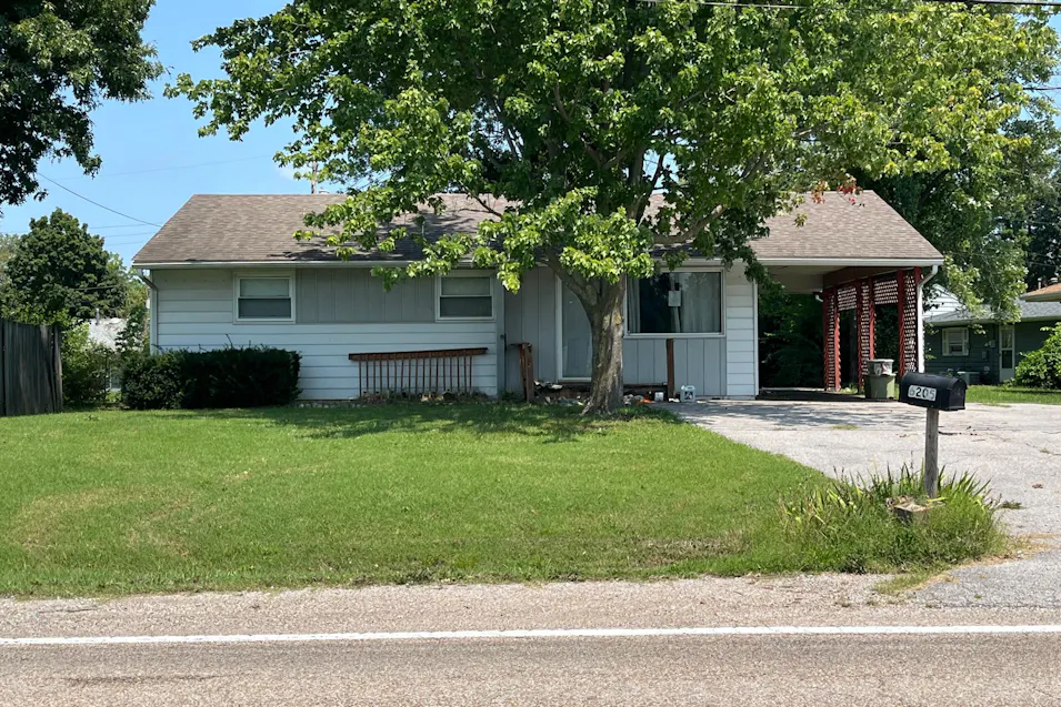 6205 Old Saint Louis Road Belleville, IL 62223, St. Clair County