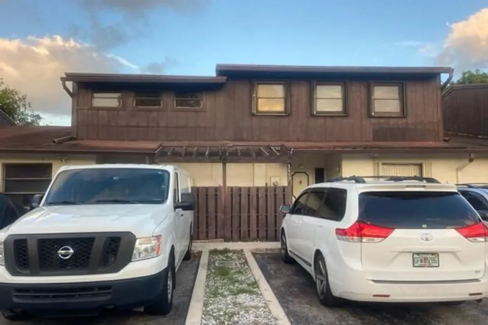 3617 SW 69th Ter 24z Miramar, FL 33023, Broward County