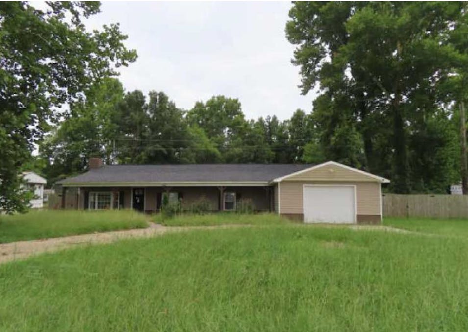 537 West Parkton Tobermory Rd Parkton, NC 28371, Robeson County