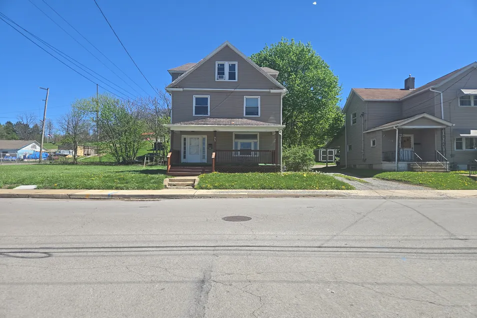 315 S Ray St New Caslte, PA 16101, Lawrence County