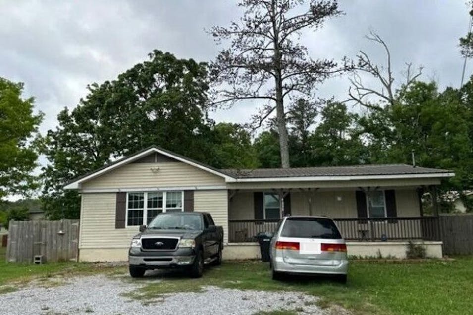 2997 Hall Dr Gadsden, AL 35907, Etowah County