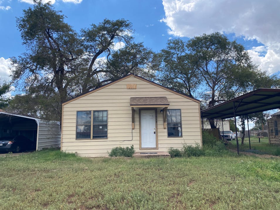 914 S Texas Ave Sundown, TX 79372, Hockley County