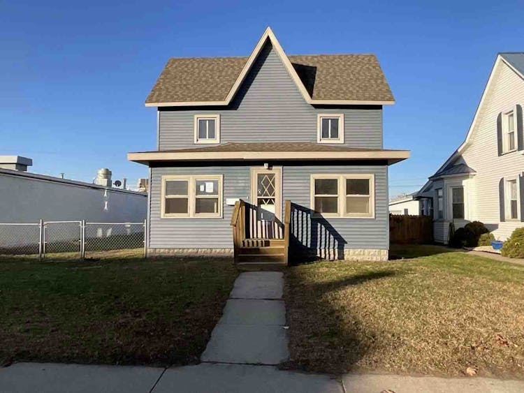 1311 Caledonia St La Crosse, WI 54603, La Crosse County