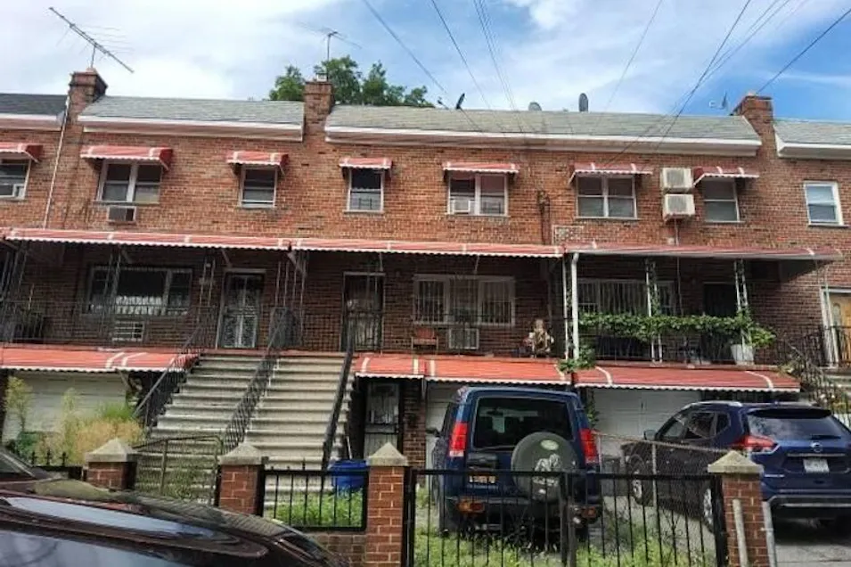 2739 Throop Avenue Bronx, NY 10469, Bronx County