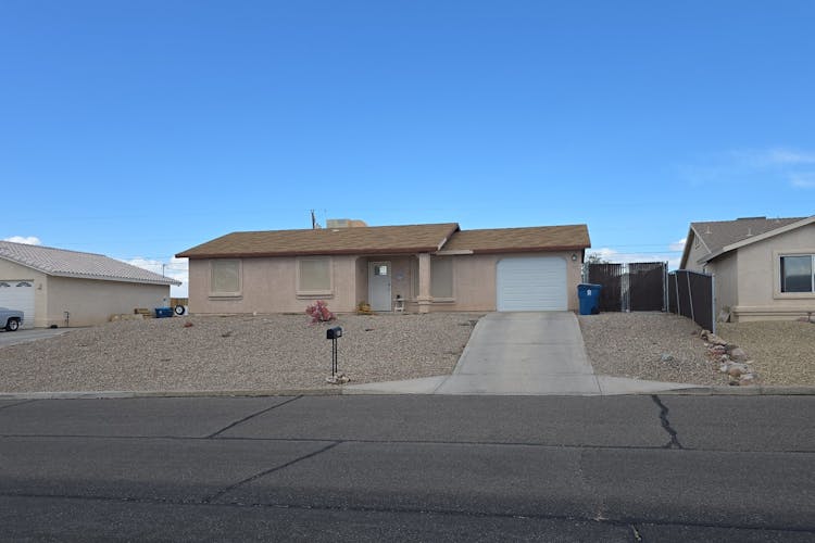 3605 Tahitian Dr Lake Havasu City, AZ 86406, Mohave County