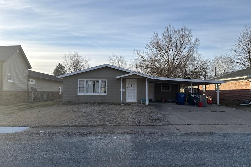 312 E Lindell St West Frankfort, IL 62896, Franklin County