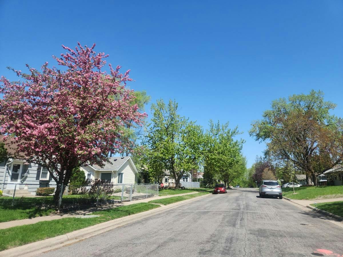 Brunswick Ave, Minneapolis, MN 55416
