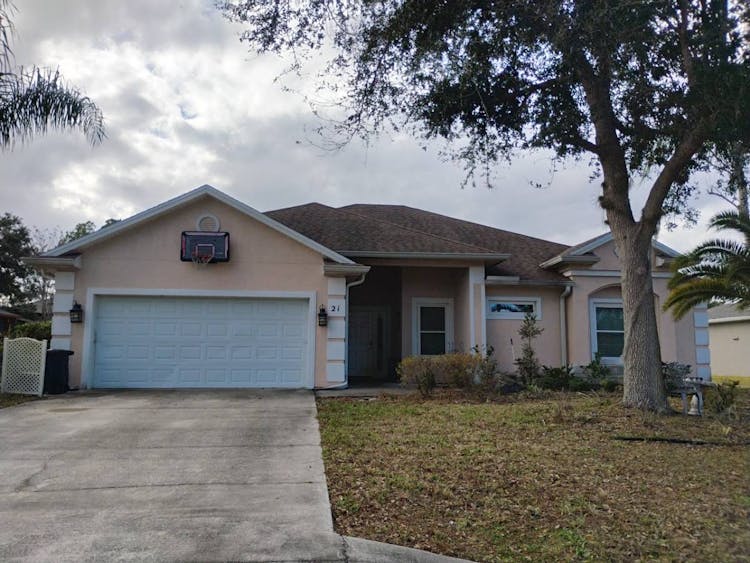 21 Lincoln Ln Palm Coast, FL 32137, Flagler County