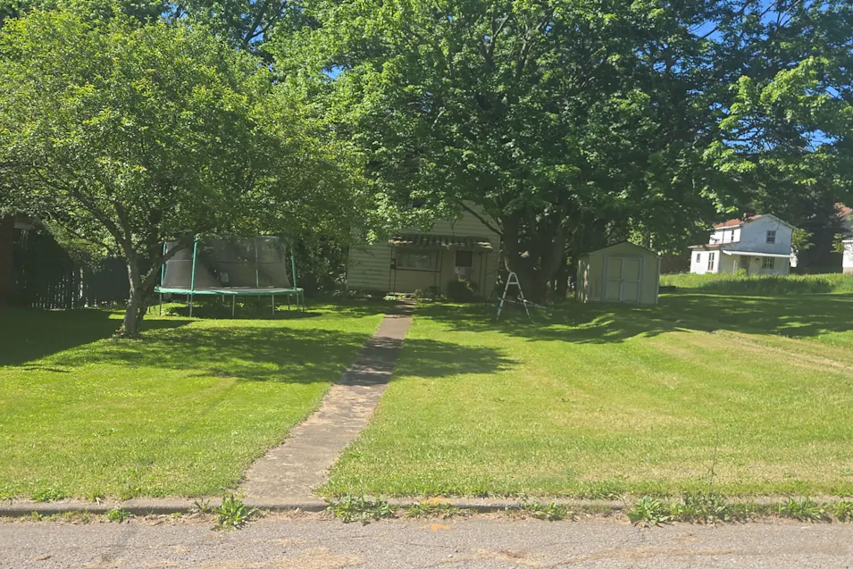 367 Lincoln Street Sharon, PA 16146, Mercer County