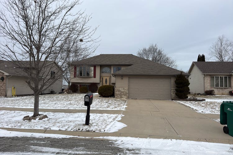 1480 West 82nd Place Merrillville, IN 46410, Lake County